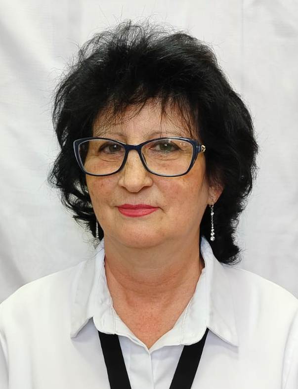 Воспитатель высшей категории Бреднева Елена Николаевна.